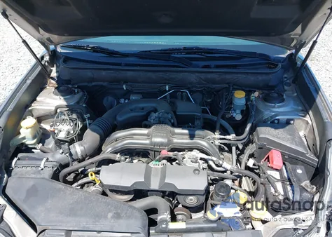 2014 Subaru Legacy 2.5I Limited из США, поврежденный, VIN 4S3BMBL65E3018282